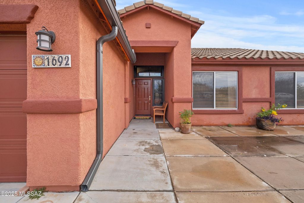 1692 Camino Barrera, Rio Rico, AZ 85648
