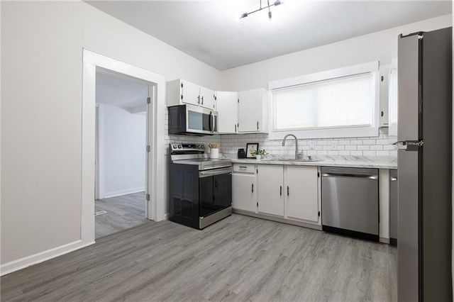 315 Osage Street, Buckner, MO 64016