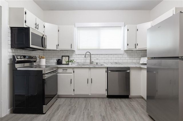 315 Osage Street, Buckner, MO 64016