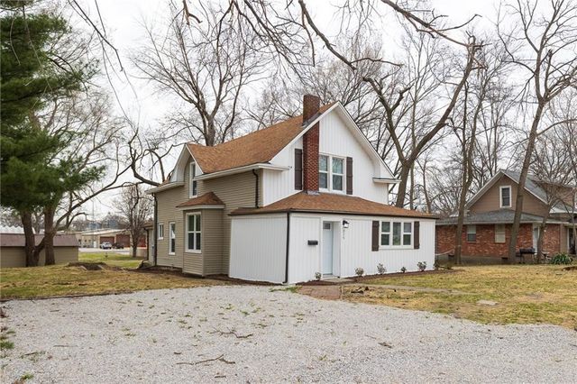 315 Osage Street, Buckner, MO 64016