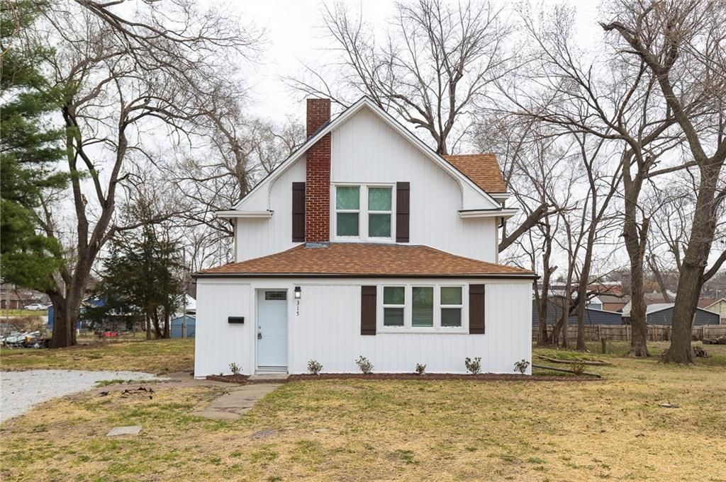 315 Osage Street, Buckner, MO 64016