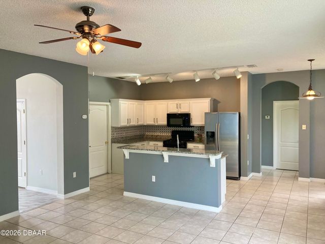 184 Gala Circle, Daytona Beach, FL 32124