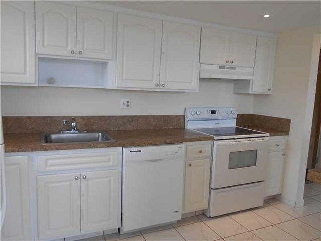 2731 TAFT Street 309, Hollywood, FL 33020
