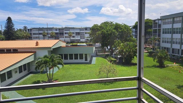 2731 TAFT Street 309, Hollywood, FL 33020