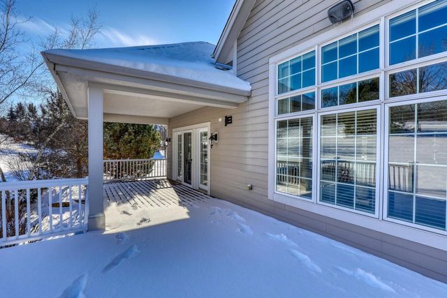 1196 Mary Hill CIRCLE, Hartland, WI 53029