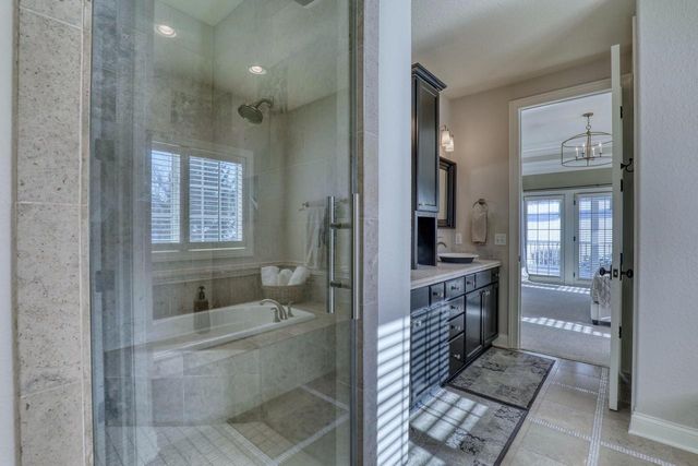 1196 Mary Hill CIRCLE, Hartland, WI 53029