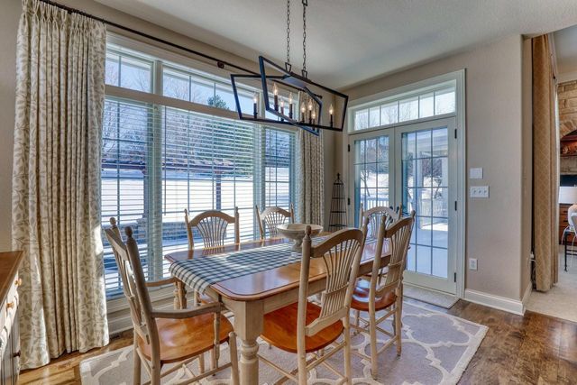 1196 Mary Hill CIRCLE, Hartland, WI 53029