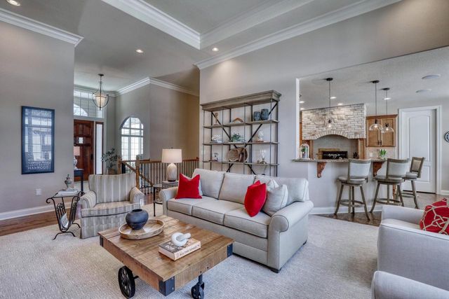 1196 Mary Hill CIRCLE, Hartland, WI 53029