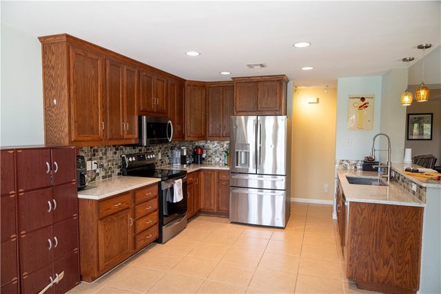 2562 Big Oak Lane, Ingleside, TX 78362