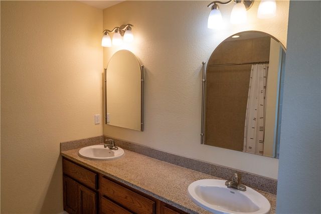 2562 Big Oak Lane, Ingleside, TX 78362