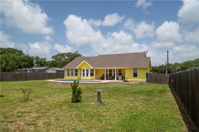 2562 Big Oak Lane, Ingleside, TX 78362
