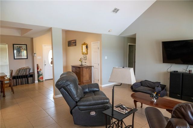 2562 Big Oak Lane, Ingleside, TX 78362