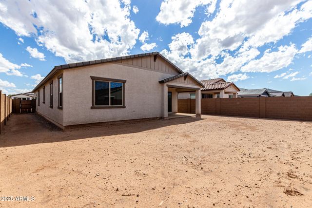 40484 W RIO GRANDE Drive, Maricopa, AZ 85138