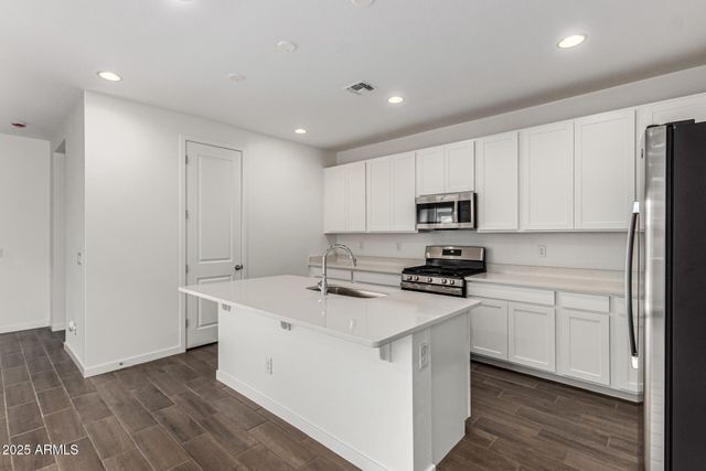 40484 W RIO GRANDE Drive, Maricopa, AZ 85138