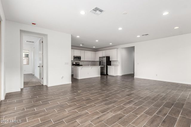 40484 W RIO GRANDE Drive, Maricopa, AZ 85138