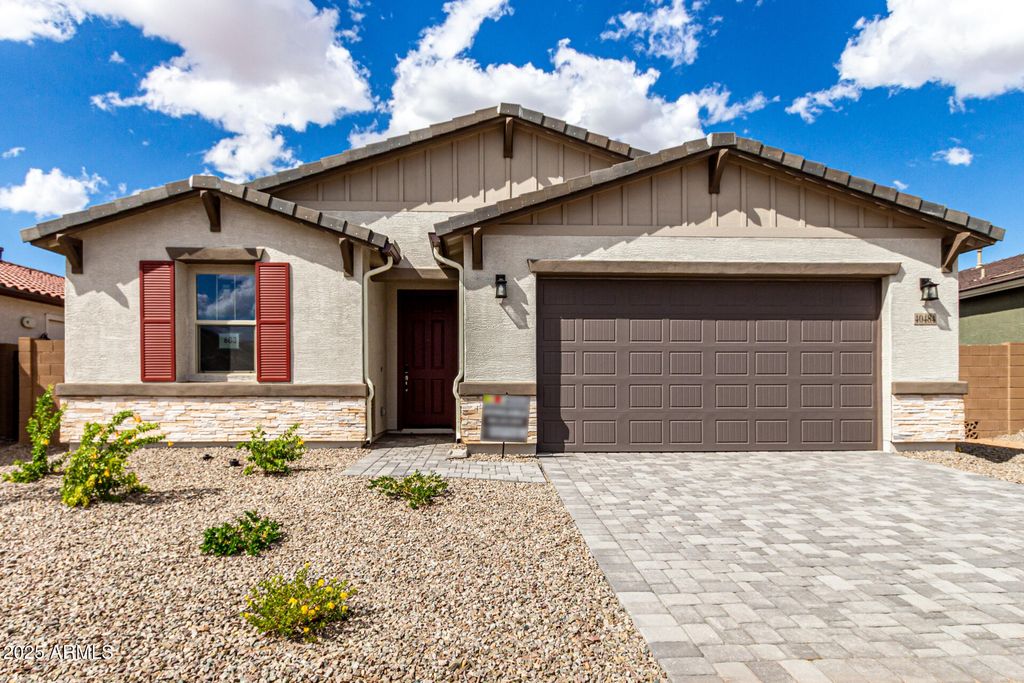 40484 W RIO GRANDE Drive, Maricopa, AZ 85138