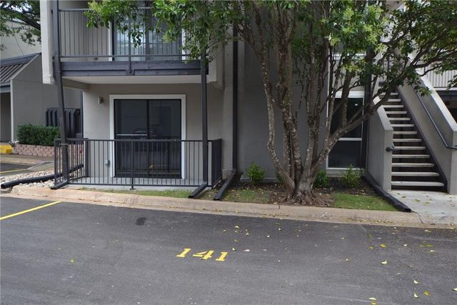 935 La Posada DR 141, Austin, TX 78752