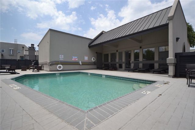 935 La Posada DR 141, Austin, TX 78752