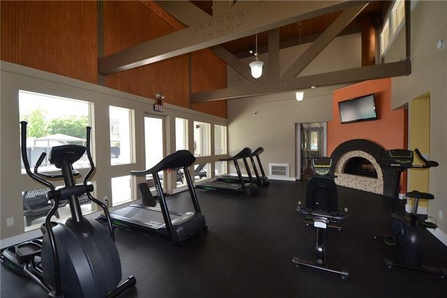 935 La Posada DR 141, Austin, TX 78752