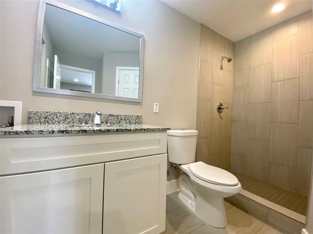 935 La Posada DR 141, Austin, TX 78752