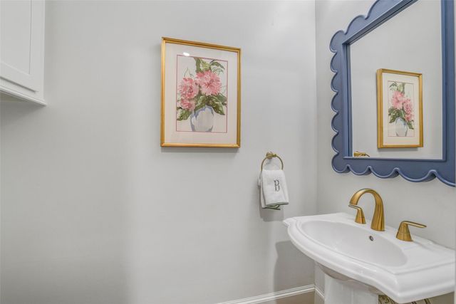 1022 Arlington Street, Houston, TX 77008