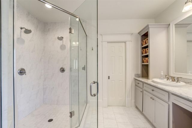 1022 Arlington Street, Houston, TX 77008