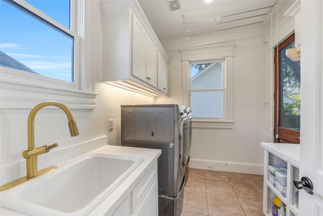 1022 Arlington Street, Houston, TX 77008