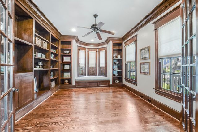 1022 Arlington Street, Houston, TX 77008