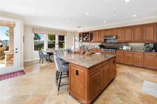 27 Running Brook Dr, Coto De Caza, CA 92679