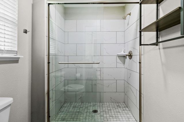 21 Red Oak Circle, Point Blank, TX 77364