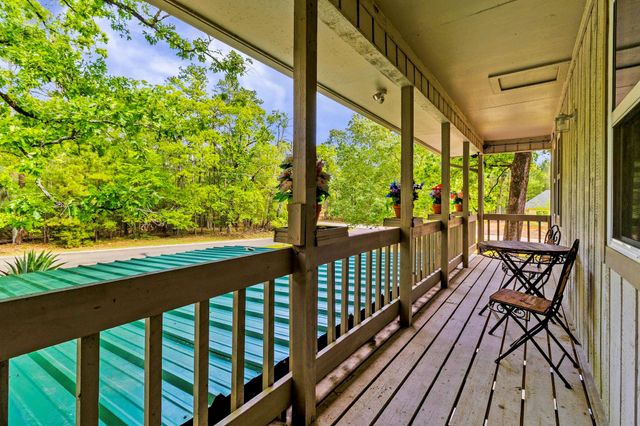 21 Red Oak Circle, Point Blank, TX 77364