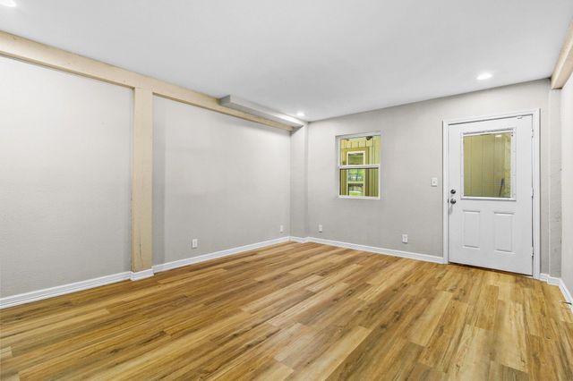 21 Red Oak Circle, Point Blank, TX 77364