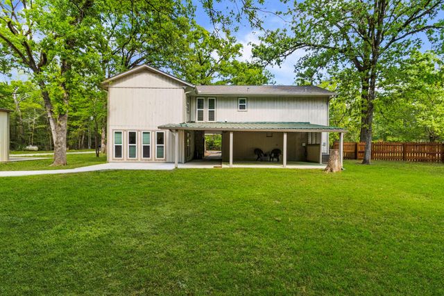 21 Red Oak Circle, Point Blank, TX 77364