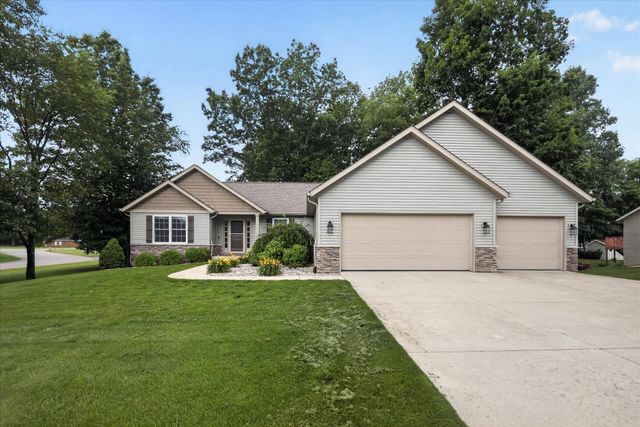 69914 Roy Drive, Edwardsburg, MI 49112