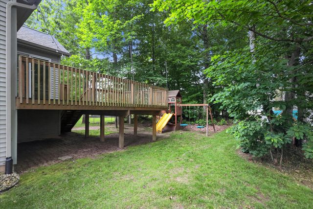 69914 Roy Drive, Edwardsburg, MI 49112