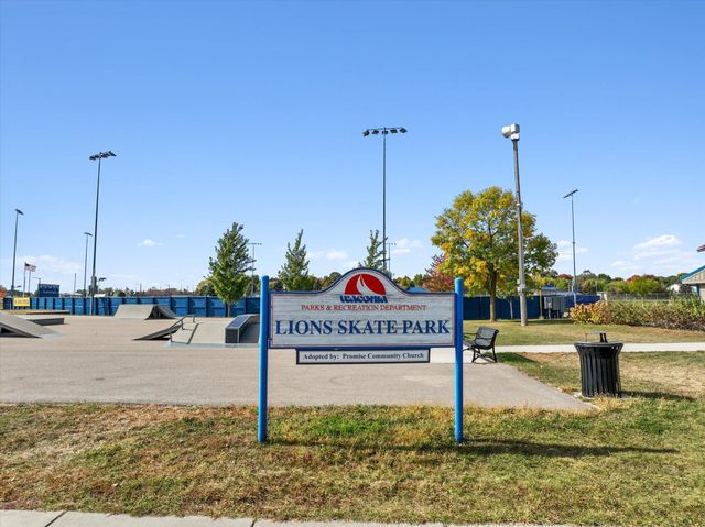 528 Goldenrod Trail, Waconia, MN 55387