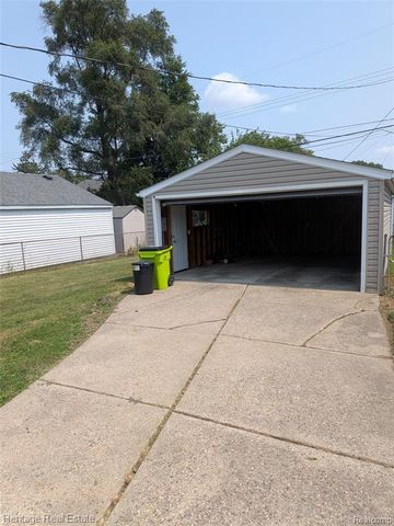 30760 Palmer Boulevard, Madison Heights, MI 48071