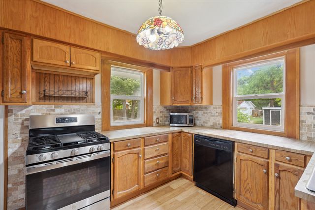 1439 46th Street, Des Moines, IA 50311
