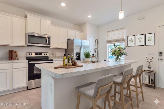 8335 ASTEROID Street, Jacksonville, FL 32256