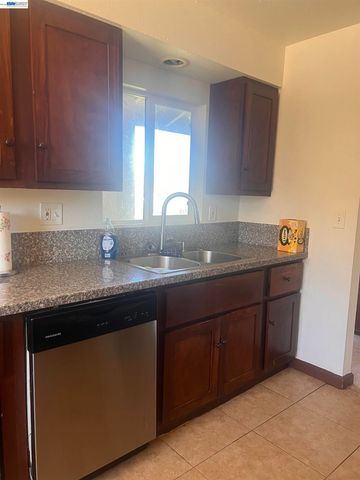 4820 MCNARY COURT, Modesto, CA 95357