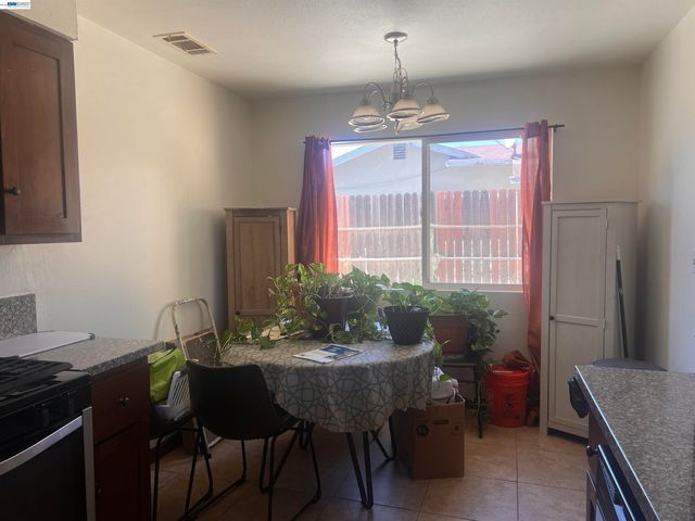 4820 MCNARY COURT, Modesto, CA 95357