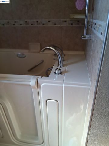 4820 MCNARY COURT, Modesto, CA 95357