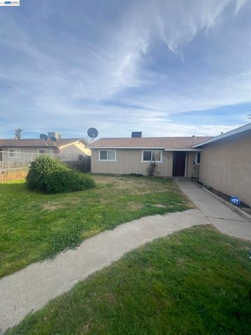 4820 MCNARY COURT, Modesto, CA 95357