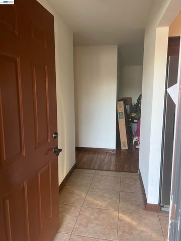 4820 MCNARY COURT, Modesto, CA 95357