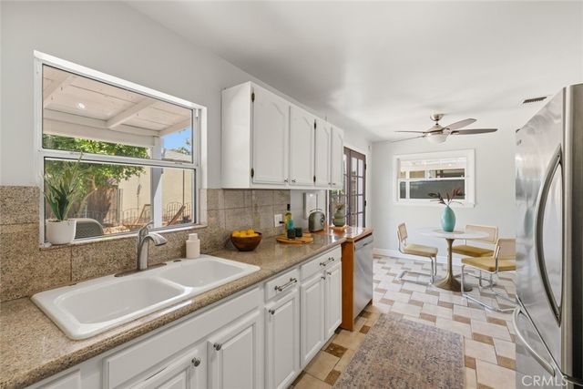 6700 Gloria Avenue, Van Nuys, CA 91406