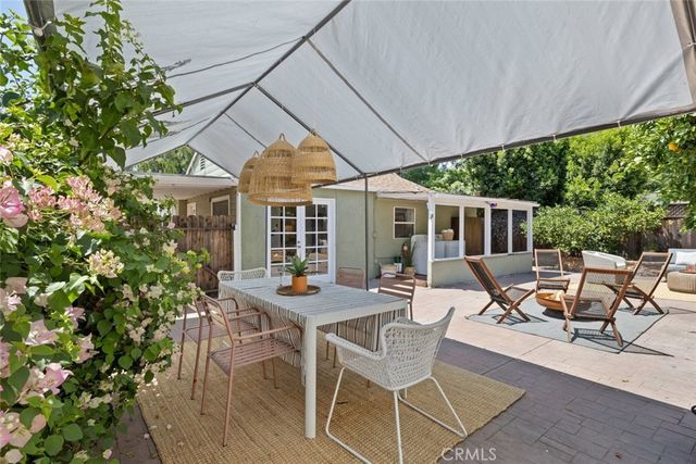 6700 Gloria Avenue, Van Nuys, CA 91406