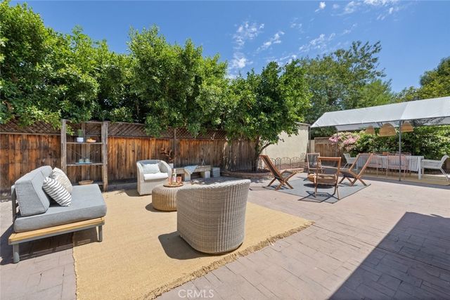6700 Gloria Avenue, Van Nuys, CA 91406