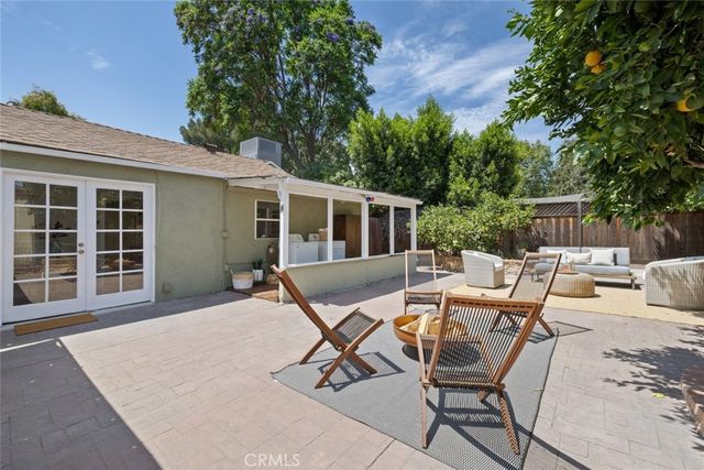 6700 Gloria Avenue, Van Nuys, CA 91406