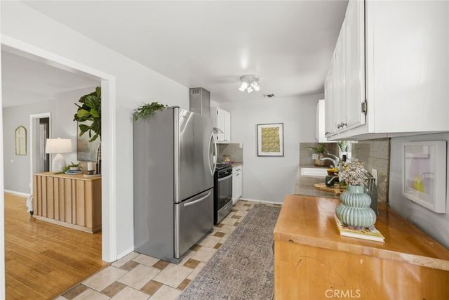 6700 Gloria Avenue, Van Nuys, CA 91406
