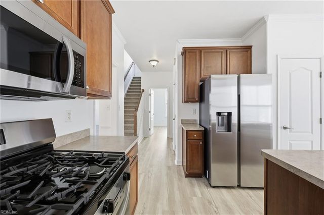 3 Rockingham DR, Hampton, VA 23669